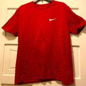 Nike shirt (L)